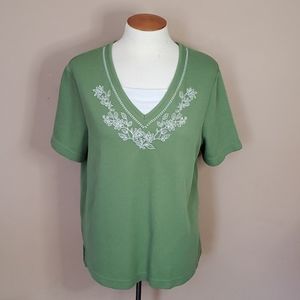 Schmidt work wear green & white floral top size Lg